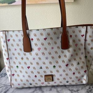 Dooney & Bourke Tote Bag